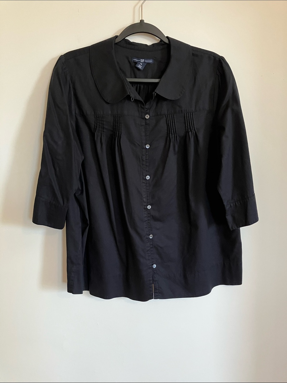 GAP Black Button-Front Cotton Blouse with Rounded Collar